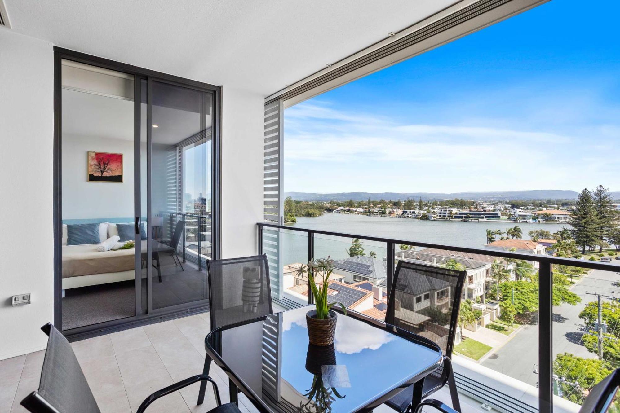 Peninsular Gold Coast Aparthotel Exterior photo